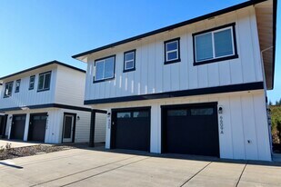 Magnolia 98 in Salem, OR - Building Photo