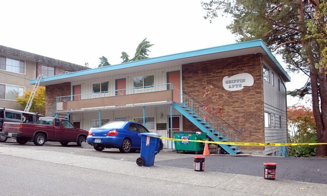 Griffin Apartments in Seattle, WA - Foto de edificio - Building Photo