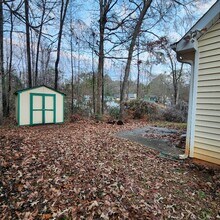 200 Glynn Addy Dr in Stockbridge, GA - Foto de edificio - Building Photo