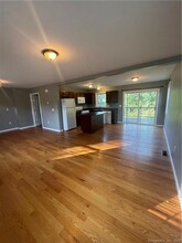 33 Dividend Rd in Rocky Hill, CT - Building Photo - Building Photo