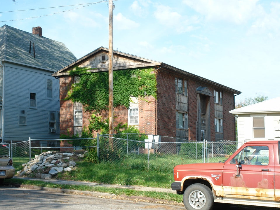 1130 S 32nd St in Omaha, NE - Building Photo