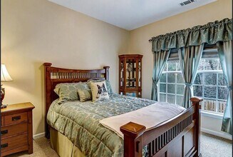 184 Grayson Ave in Savannah, GA - Foto de edificio - Building Photo