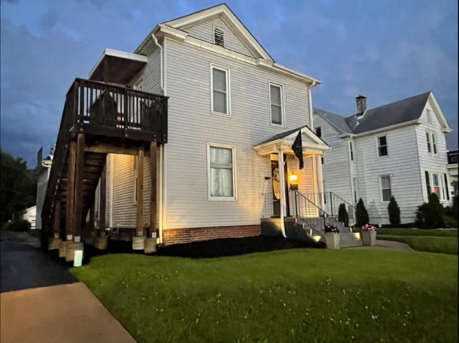 232 S Buchanan St, Unit A in Edwardsville, IL - Building Photo - Building Photo