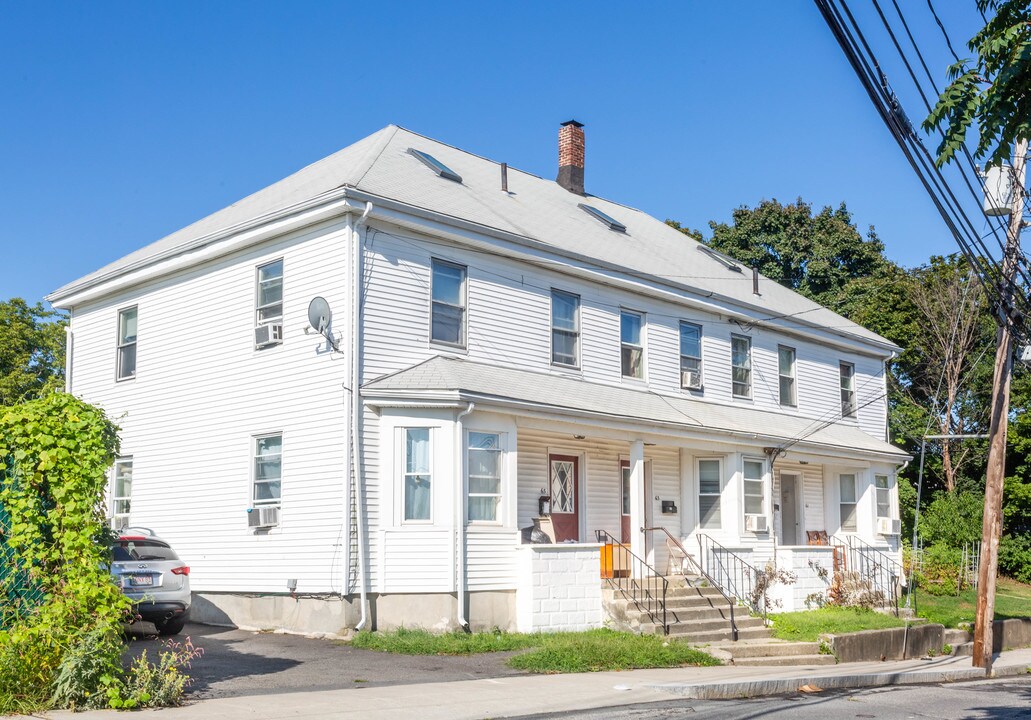 144 Robbins St in Waltham, MA - Foto de edificio