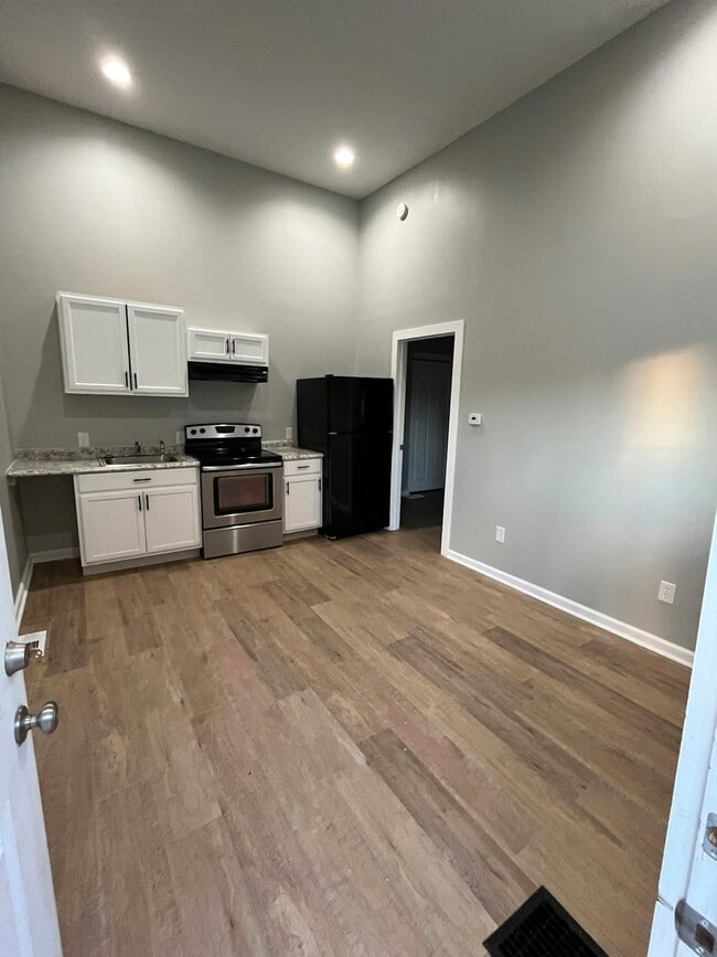 property at 1518 Howard St