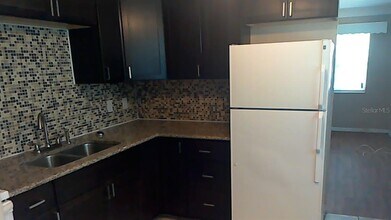 2543 38th Ave N in St. Petersburg, FL - Building Photo - Building Photo