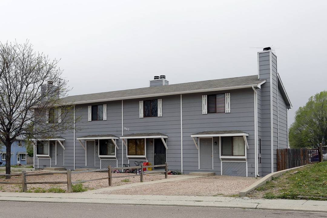 1962 Mineola Ct in Colorado Springs, CO - Building Photo