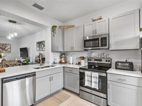 6220 Fairmont Ln in Palmetto, FL - Building Photo - Building Photo