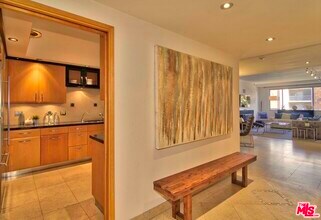 1118 3rd St-Unit -504 in Santa Monica, CA - Building Photo - Building Photo