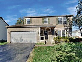 8558 Rodebaugh Rd in Reynoldsburg, OH - Building Photo