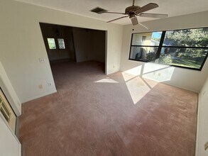 3781 N Passion Flower Way in Beverly Hills, FL - Foto de edificio - Building Photo