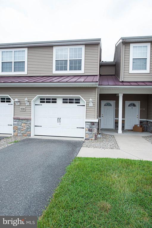438 Parkview Ct