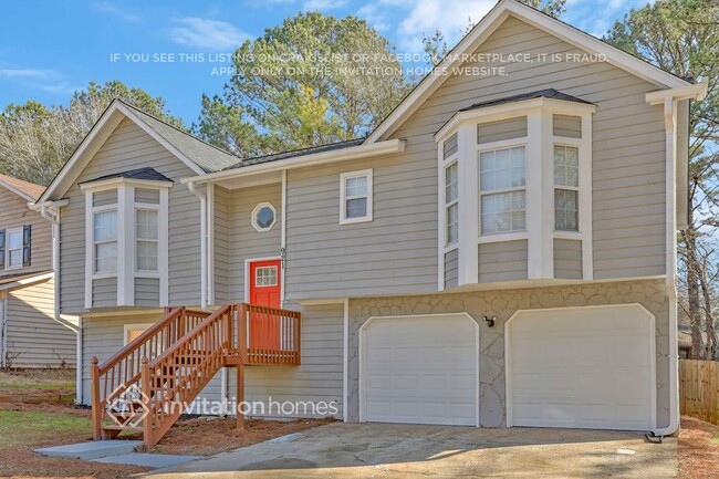 921 Lake Watch Dr in Stone Mountain, GA - Building Photo - Building Photo