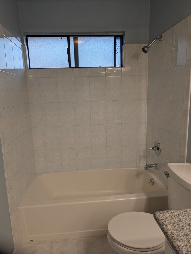 6254 Joaquin Murieta Ave, Unit #A in Newark, CA - Foto de edificio - Building Photo