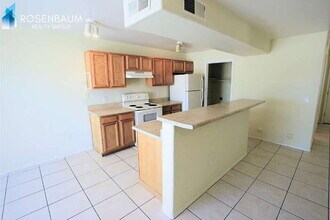 13211 S Kin Cir in Arizona City, AZ - Foto de edificio - Building Photo