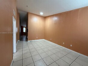 2811 SE 17th Ave in Homestead, FL - Building Photo - Building Photo