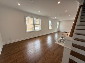 77 Congress St in Harrison, NY - Building Photo - Building Photo
