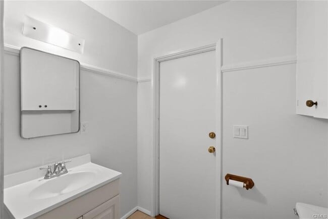 property at 1218 Flintridge Cir