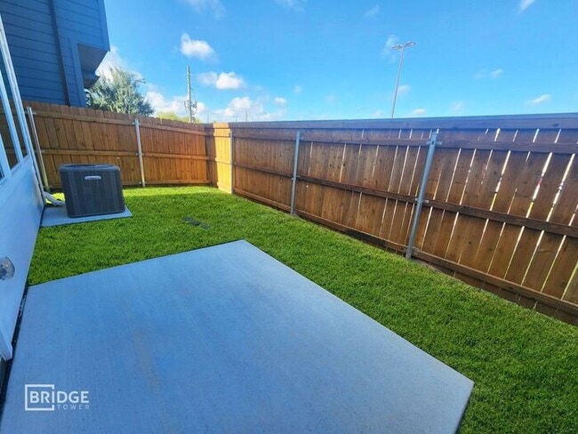 33175 Oak Hts Pl in Magnolia, TX - Building Photo - Building Photo