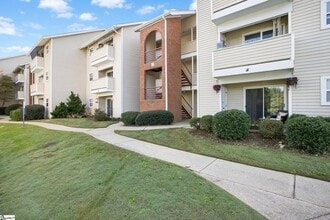 2601 Duncan Chapel Rd, Unit J302 in Greenville, SC - Building Photo - Building Photo