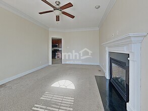 4712 Dawn Oaks Ln in Knoxville, TN - Foto de edificio - Building Photo