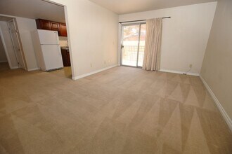 5405 Indian River Dr in Las Vegas, NV - Building Photo - Building Photo