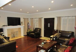 226 N Almont Dr, Unit 226 in Beverly Hills, CA - Foto de edificio - Building Photo