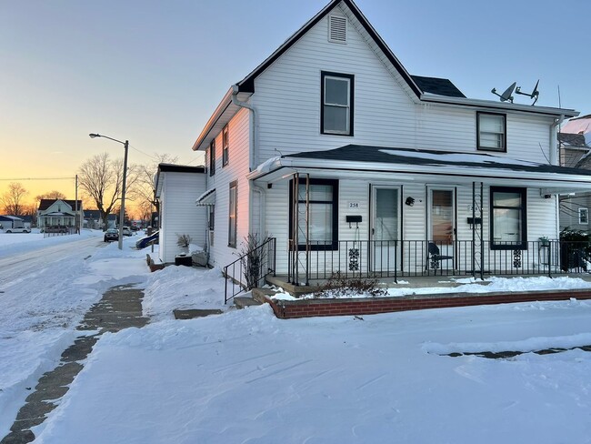256 S 3rd St in Frankfort, IN - Building Photo - Building Photo
