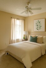 351 Lone Hill Dr in Altamonte Springs, FL - Foto de edificio - Building Photo