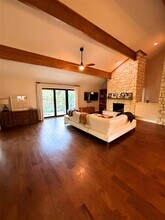 9007 Spring Lake Dr in Austin, TX - Building Photo - Building Photo