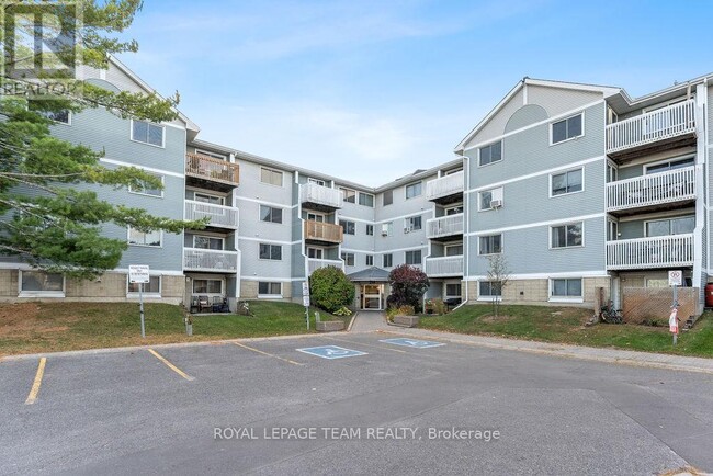 property at 214 Viewmount Dr