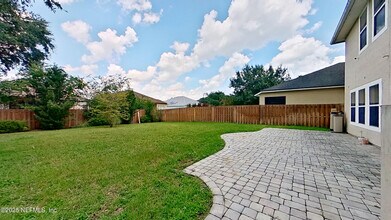 14482 Falling Waters Dr in Jacksonville, FL - Building Photo - Building Photo