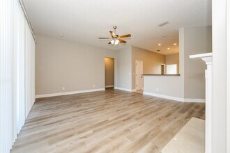 136 Linda Lake Ln in St. Augustine, FL - Foto de edificio - Building Photo