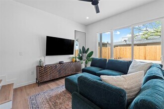 506 Krebs Ln in Austin, TX - Building Photo - Building Photo