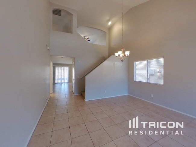 11328 W Hazelwood St in Phoenix, AZ - Building Photo - Building Photo