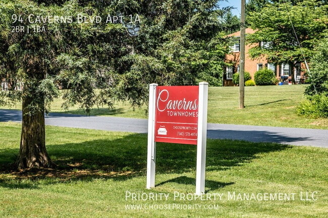 94 Caverns Blvd in Grottoes, VA - Building Photo - Building Photo