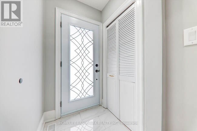 270 Rupert Ave in Whitchurch-Stouffville, ON - Building Photo - Building Photo