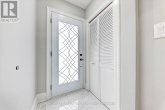 270 Rupert Ave in Whitchurch-Stouffville, ON - Building Photo - Building Photo