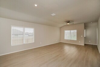 511 Roquefort St in New Braunfels, TX - Building Photo - Building Photo