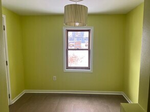 245 Corry St, Unit #1 in Madison, WI - Foto de edificio - Building Photo