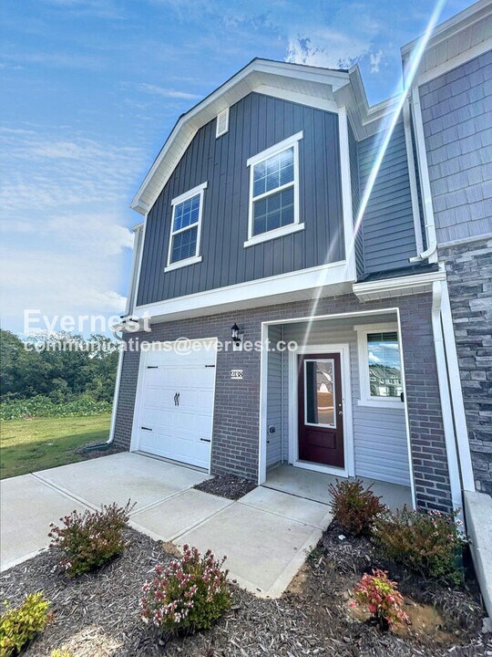 2138 Willow Gln Dr in Graham, NC - Building Photo