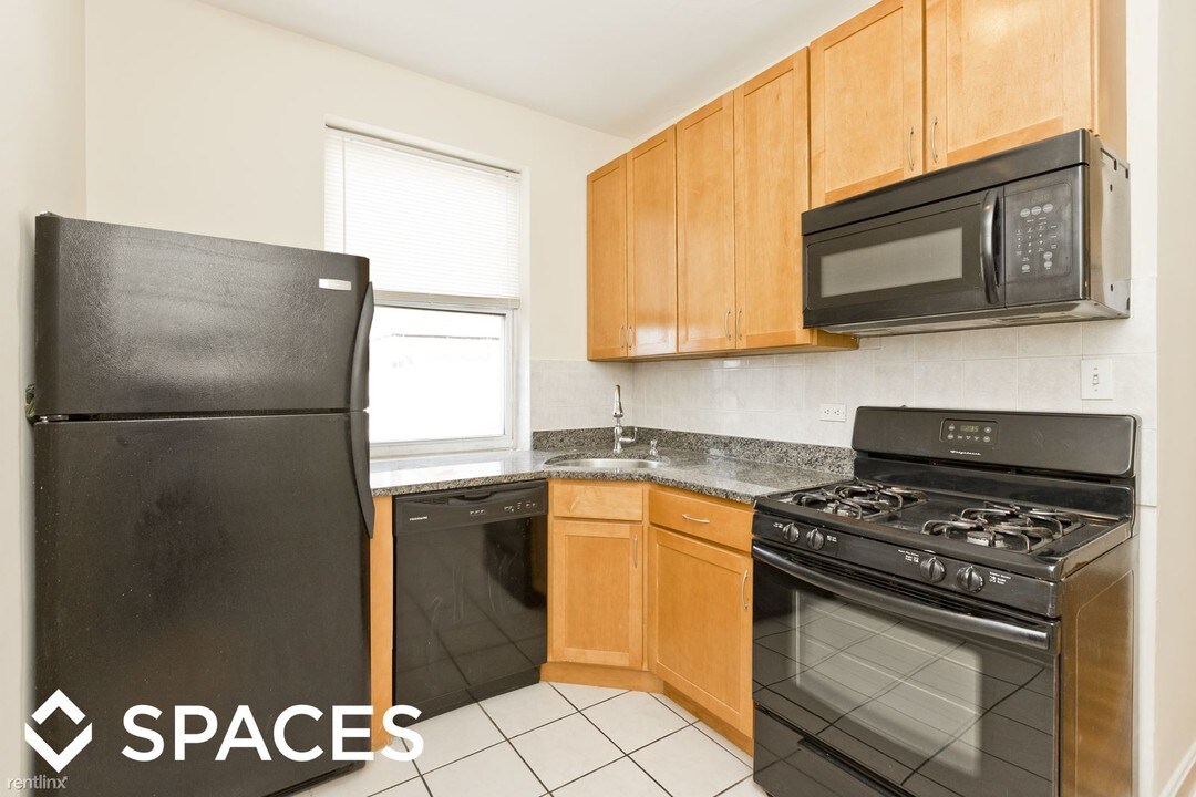 3436 W Leland Ave in Chicago, IL - Building Photo