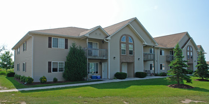 Windward Cove Apartments in Sheboygan, WI - Building Photo - Building Photo