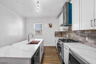34 Lehigh Ave in Newark, NJ - Building Photo - Building Photo