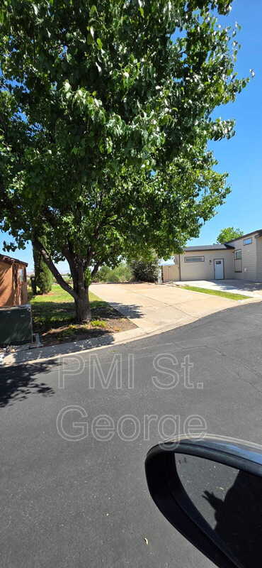 property at 2990 E Riverside Dr