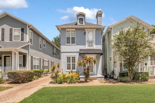 property at 11 N Forest Ave