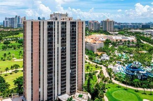 20335 W Country Club Dr in Aventura, FL - Building Photo