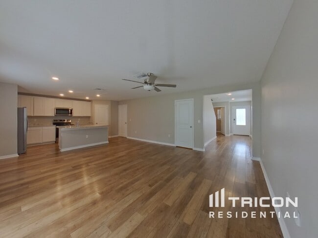 29350 Fedora Cir in Brooksville, FL - Building Photo - Building Photo