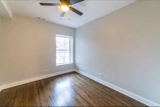 5824 S Michigan Ave in Chicago, IL - Building Photo - Building Photo