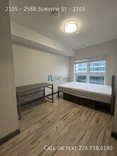 258B-258B Sunview St in Waterloo, ON - Foto de edificio - Building Photo